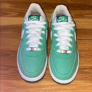 Women Green & White Air Force 1s | old school |